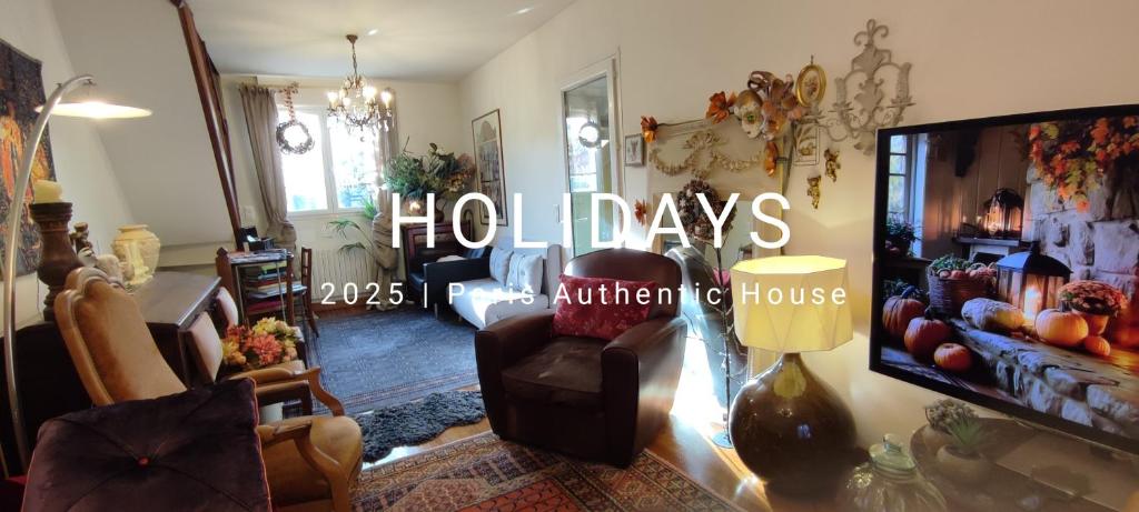 Et tv og/eller underholdning på PARIS AUTHENTIC HOUSE Entier 1920's House, For Groups, Métro Line 7 station Porte d'Ivry