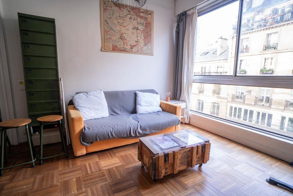 Modern accommodation near Parisian attractions