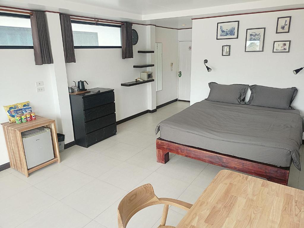 The Reef Hotel & Studios - 7