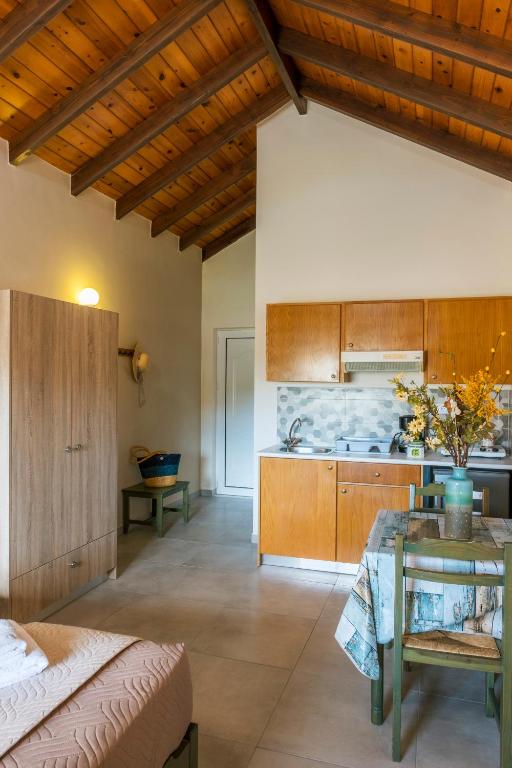 Theos Village Apartments - 4