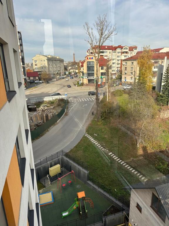 Rise Svitla kvartyra u novobudovi bilia Tsentru photo 6