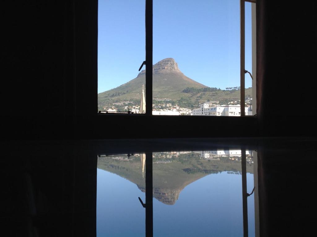 Eclectic Studio with Iconic Mountain Views, Cape Town (updated prices 2026)