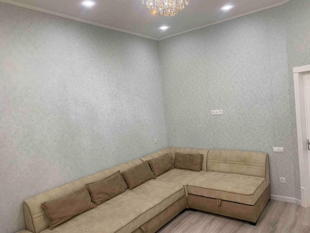 Billede fra billedgalleriet på Apartment in a new building, convenient location i Salor Bekati