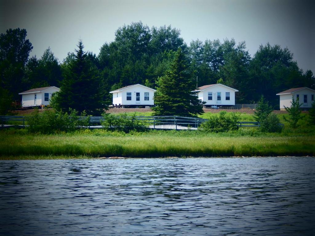 L'Ancrage Chalets, Saint Louis de Kent (updated prices 2024)