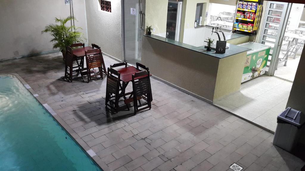  La Madre Hotel