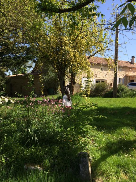 Κήπος έξω από το La Grande Gueronie