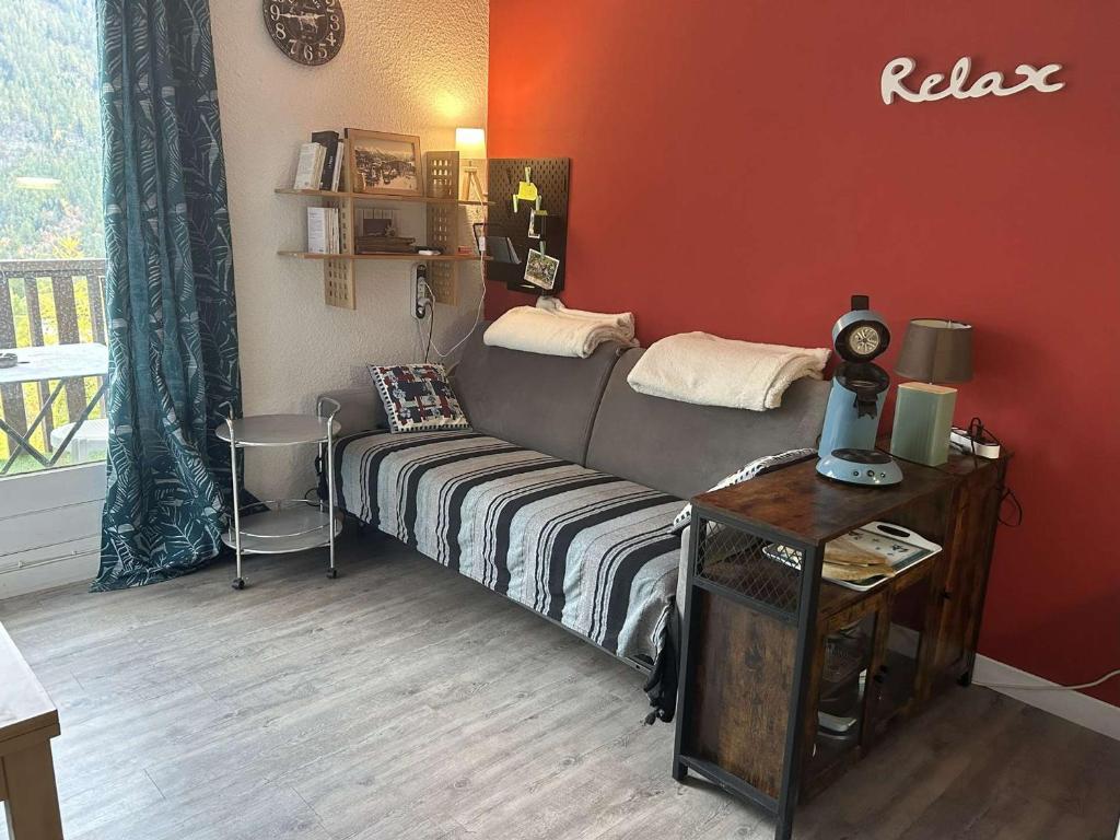 Joli studio 4 pers, au pied des pistes, wifi, animaux admis - FR-1-322-344