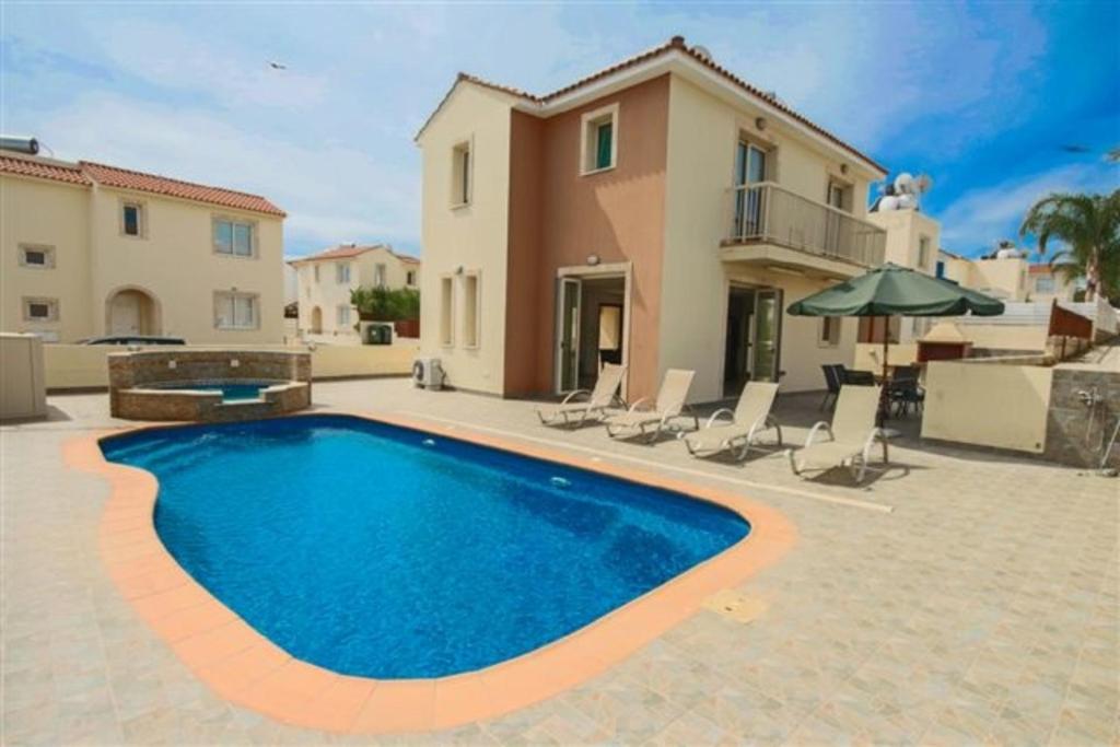 Bazén v ubytování Villa Florie nebo v jeho okolí