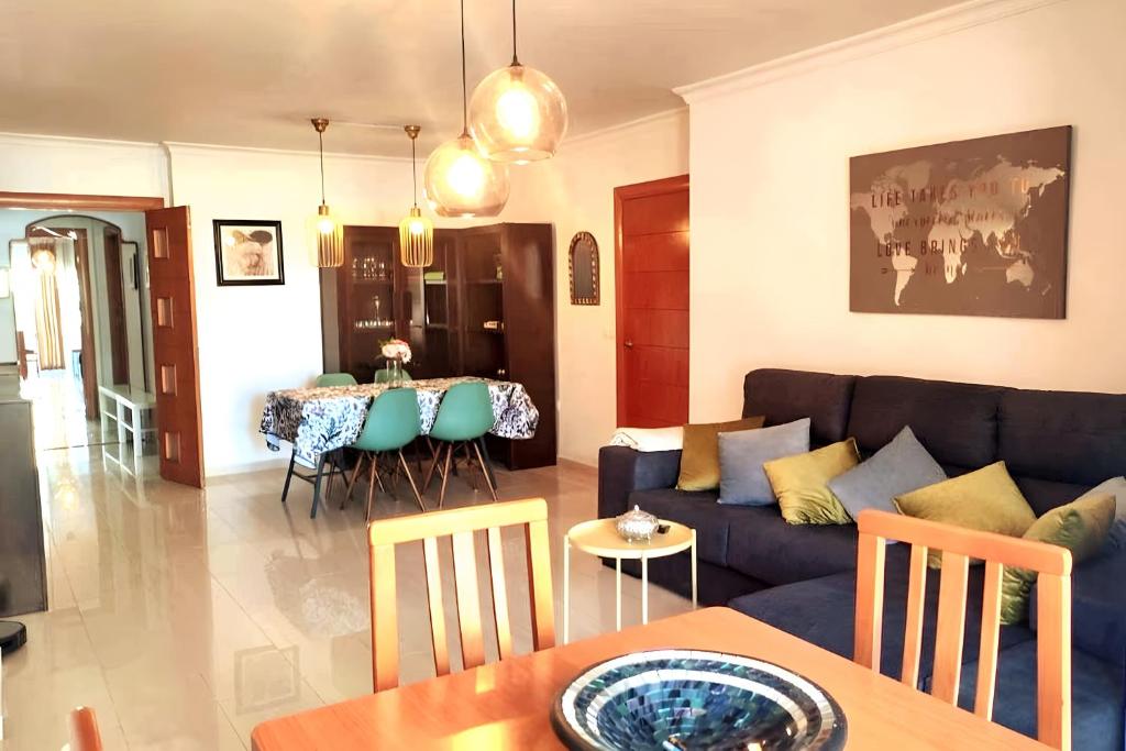 Posezení v ubytování Comfortable Apartment In The Center