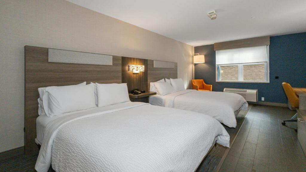 Holiday Inn Express Hotel & Suites Hampton South-Seabrook by IHG photo