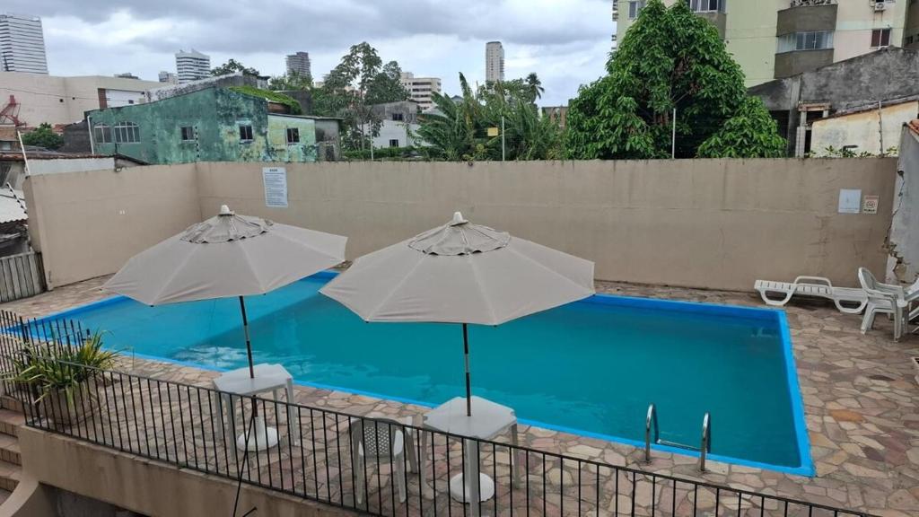 Bazén v ubytování Complete Apartment with pool and garage COP30 nebo v jeho okolí