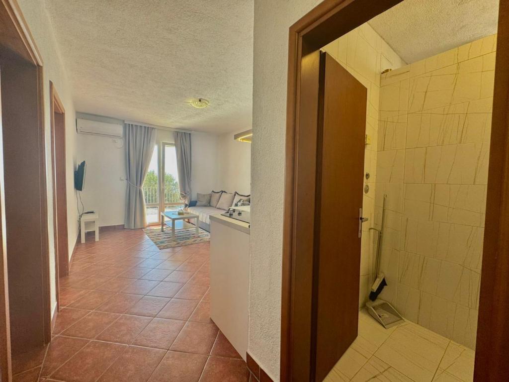 Calma Vista Apartments - 13