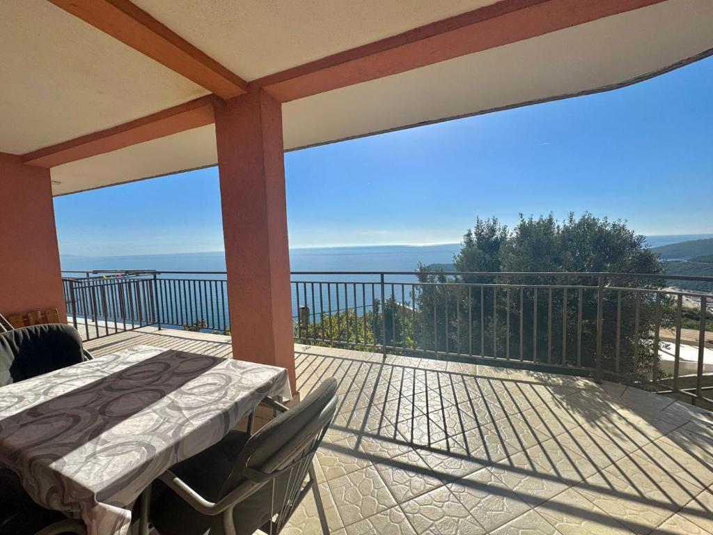 Calma Vista Apartments - 1