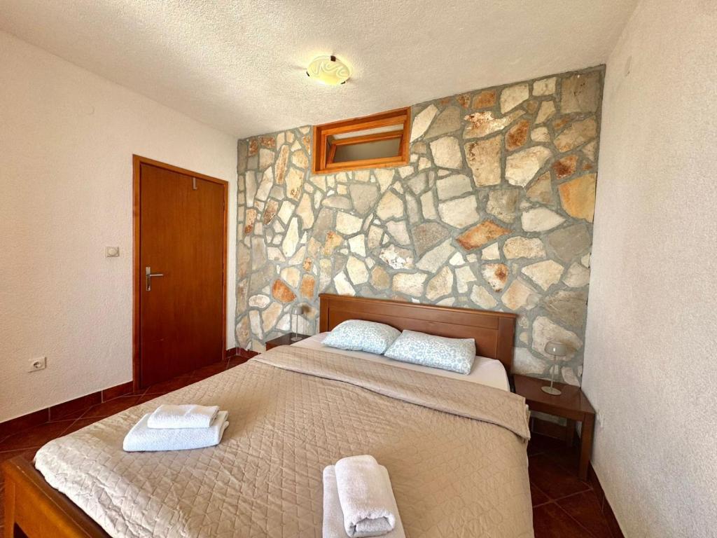 Calma Vista Apartments - 6