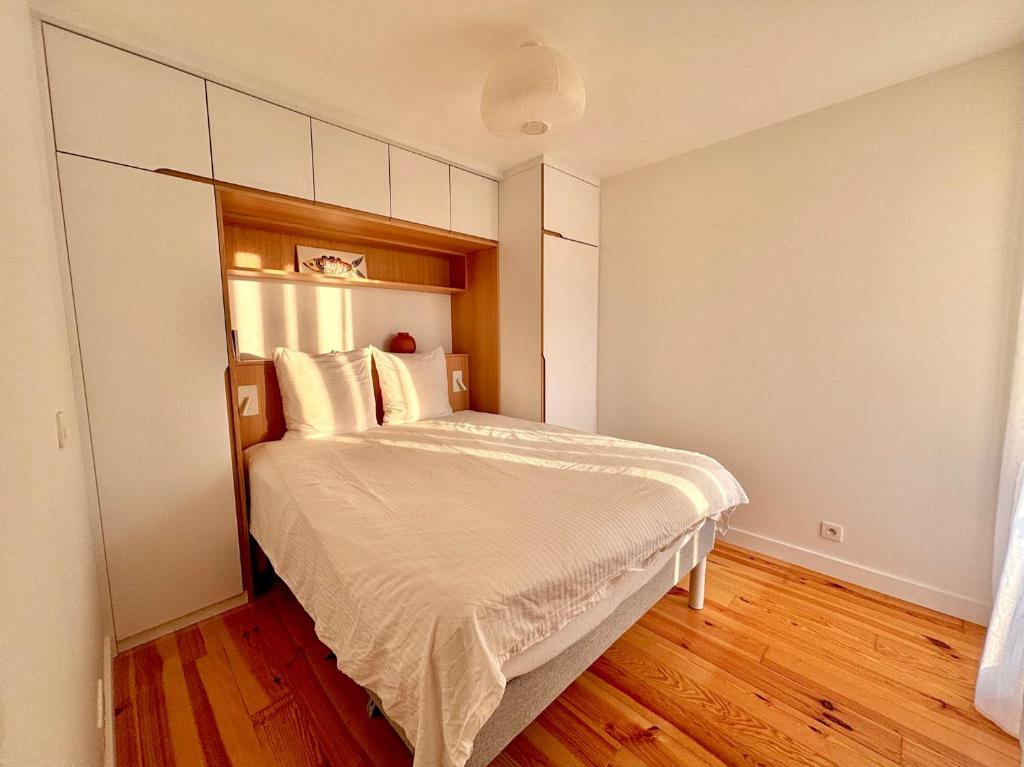 Ένα ή περισσότερα κρεβάτια σε δωμάτιο στο Charmant appartement entre le centre d'Hossegor et le lac - classé 3 étoiles