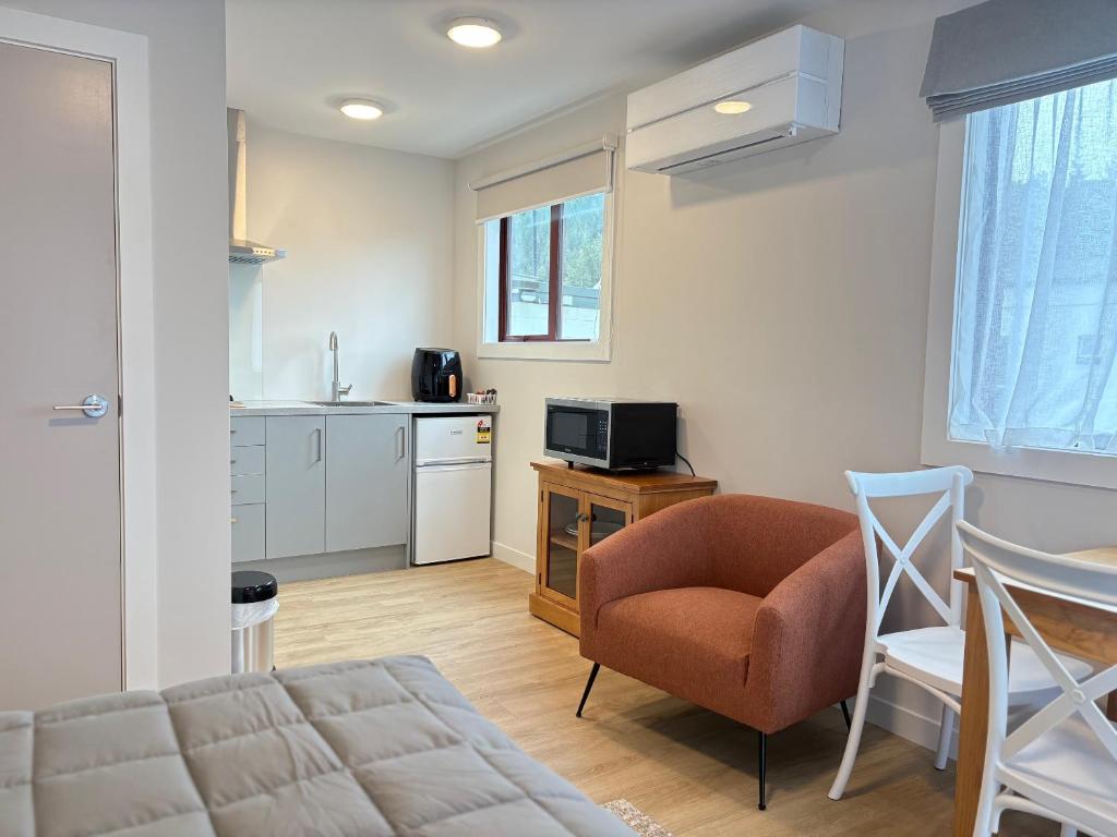 Kuchyň nebo kuchyňský kout v ubytování Dawsons Hotel