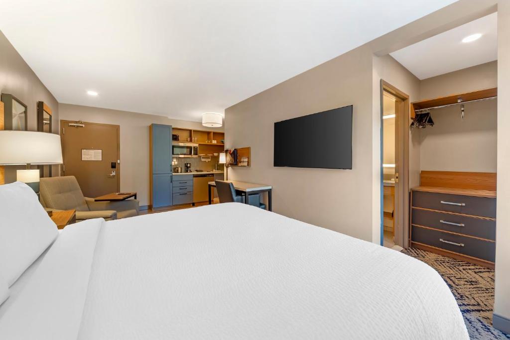 Candlewood Suites Lawrenceville - Princeton by IHG - Studiosuite Met Kingsize Bed