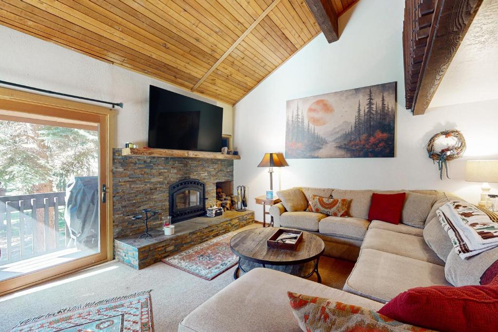 Χώρος καθιστικού στο Snowcreek 51