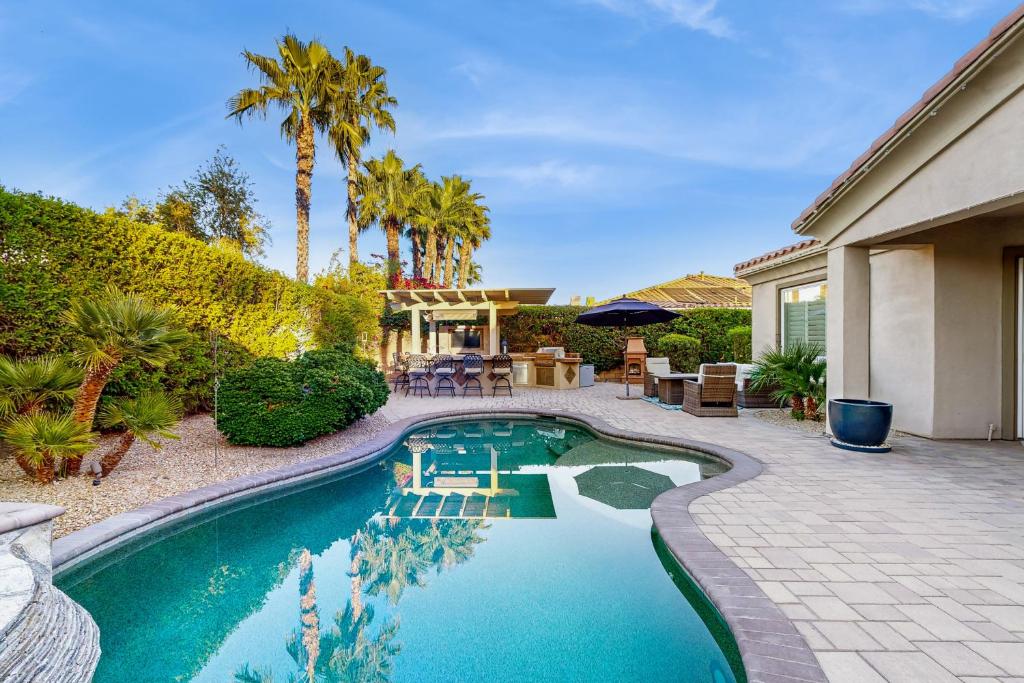 Πισίνα στο ή κοντά στο Five O'clock Somewhere