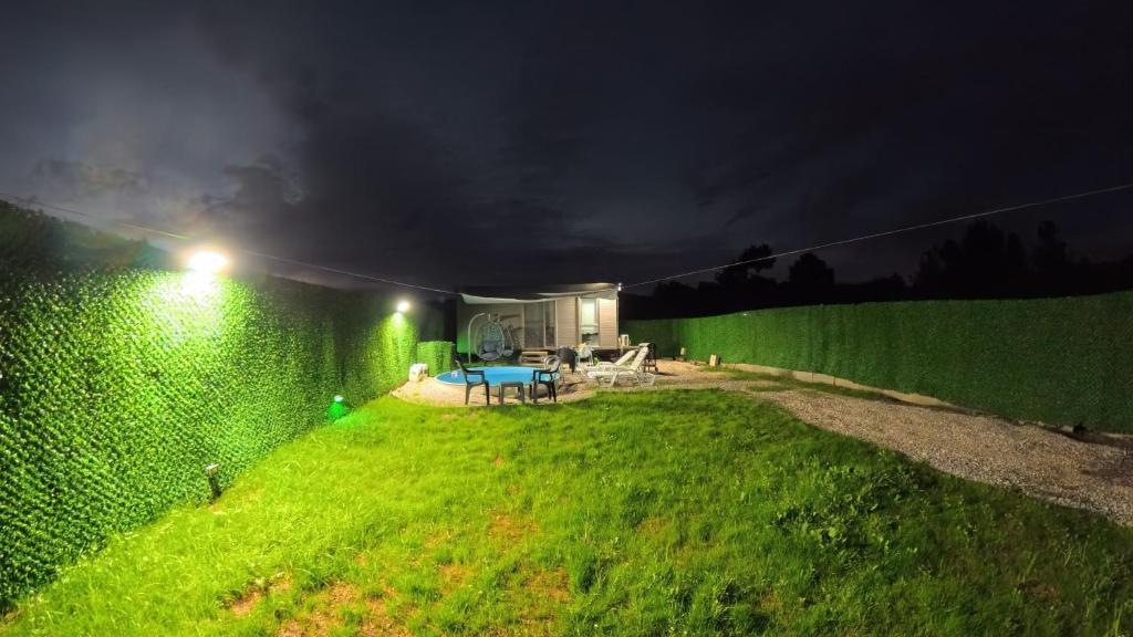 Κήπος έξω από το Cap tiny house