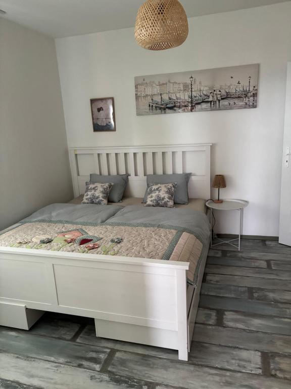 Ένα ή περισσότερα κρεβάτια σε δωμάτιο στο U žltej mačky