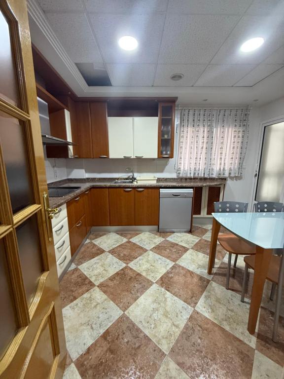 Kuchyň nebo kuchyňský kout v ubytování Apartamento Aura céntrico junto a feria