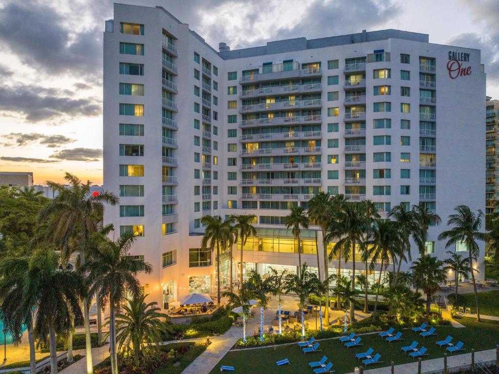 an exterior view of the mgm grand hotel and casino at GALLERY One - A DoubleTree Suites by Hilton Hotel in Fort Lauderdale