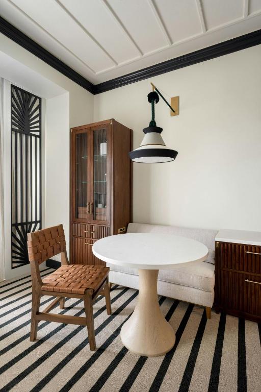 The Ritz-Carlton, Grand Cayman photo 3