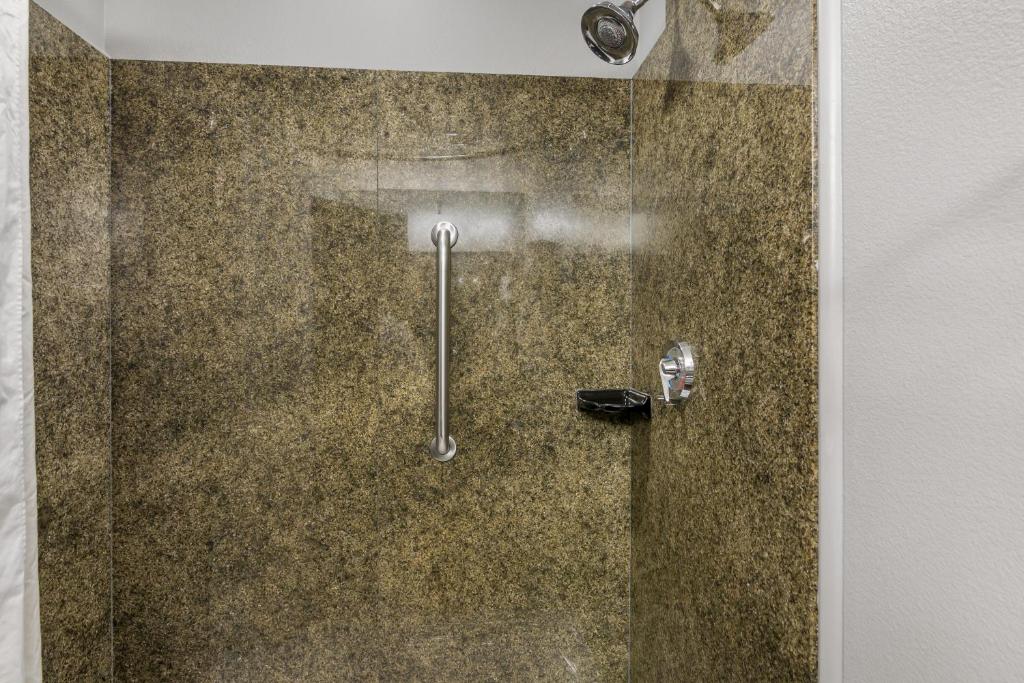Best Western Plus Williston Hotel & Suites - 特大号床间 - 带一张沙发床 - 禁烟
