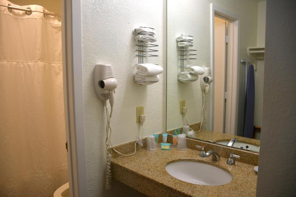 Inn at the Waterpark photo