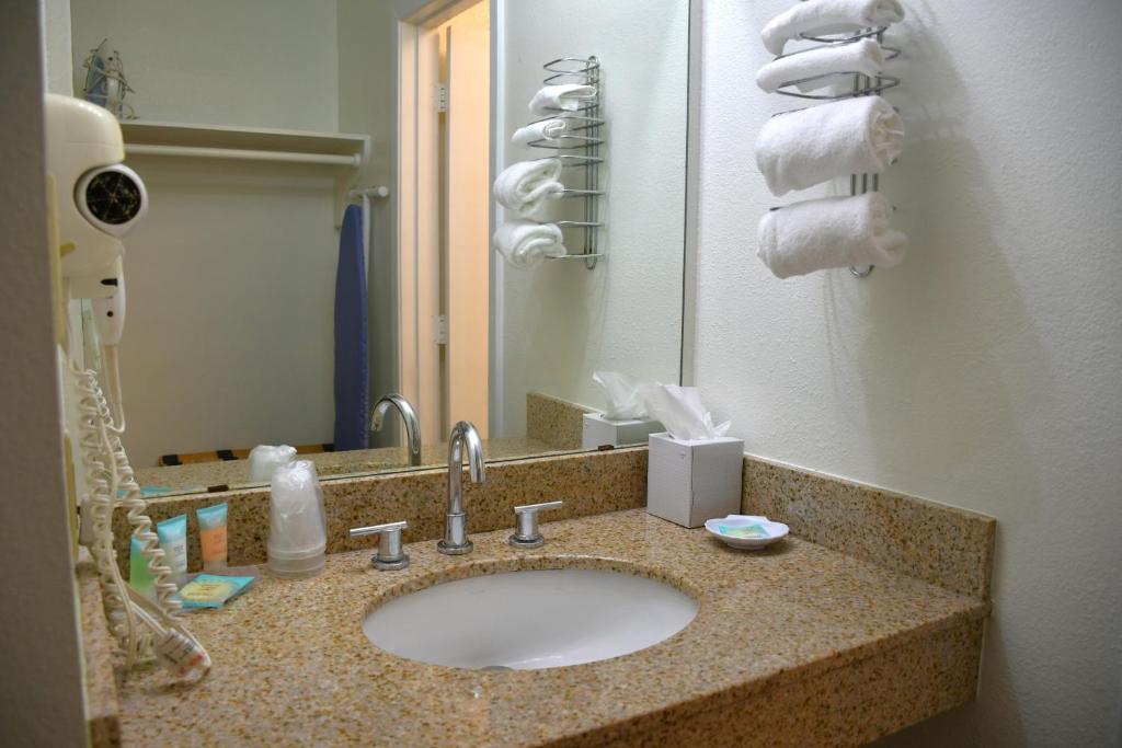 Inn at the Waterpark photo