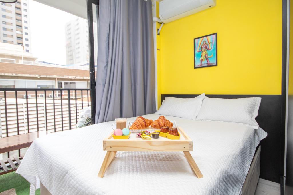 Φαγητό σε αυτό το διαμέρισμα ή κάπου εκεί κοντά