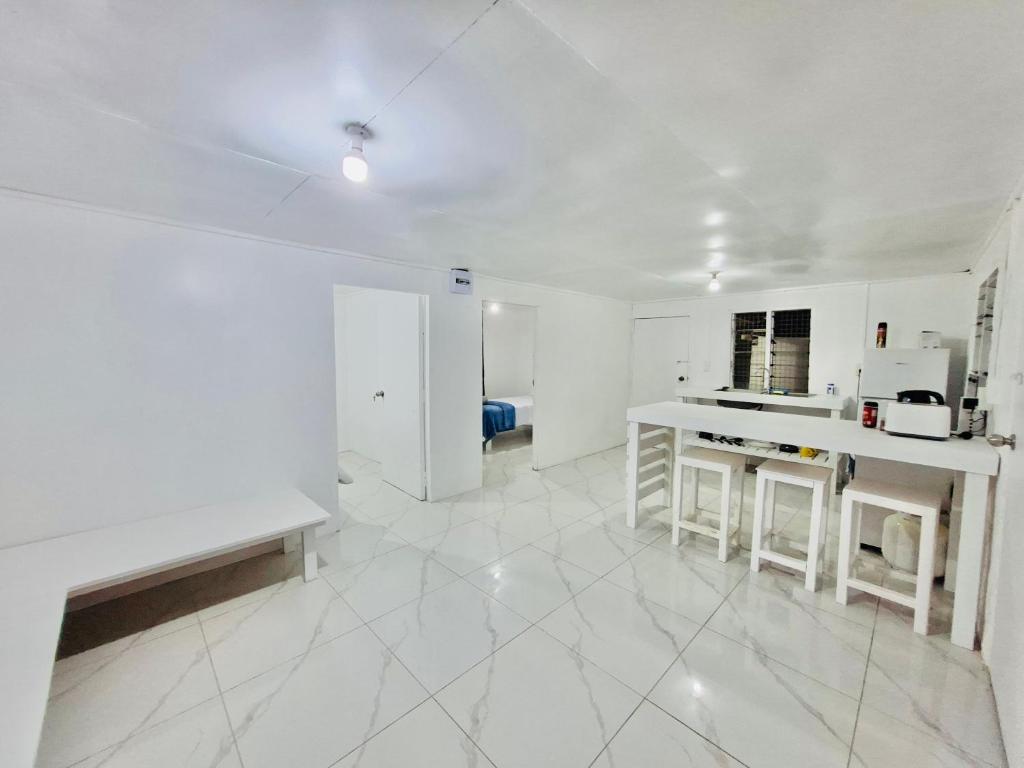 Köök või kööginurk majutusasutuses Private Twin Room - Kava Cottage 2 mins drive to Nuku'alofa City