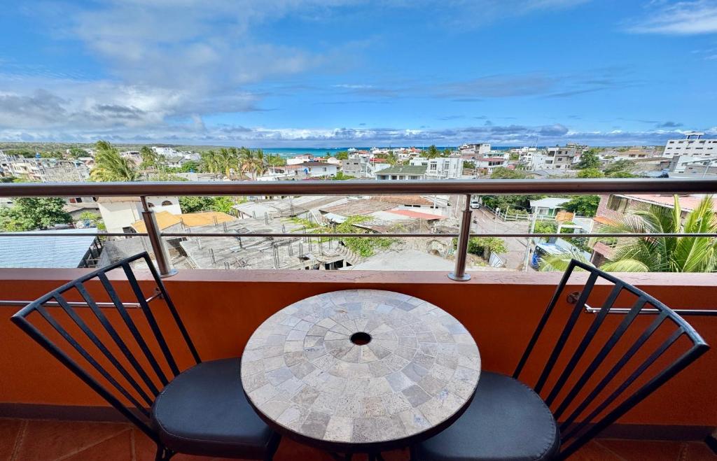 Torre Mar Galapagos Boutique Suites photo