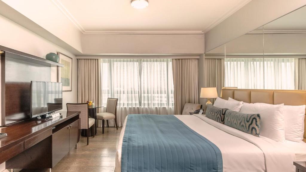 Aruga Apartments by Rockwell Makati - 