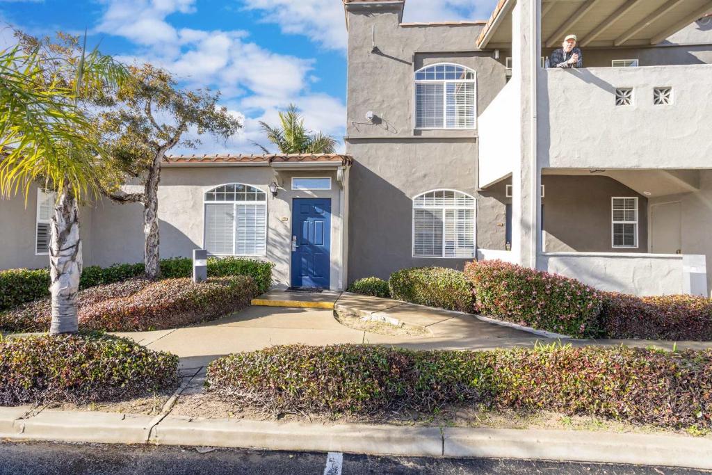 Το κτήριο όπου στεγάζεται  η παραθεριστική κατοικία