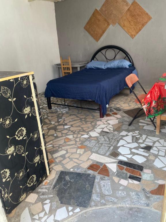 ベラクルスにあるclima wifi, cerca del Word Trade Centerのベッドルーム1室(ベッド1台付)が備わります。