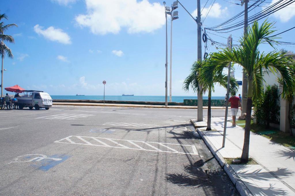  Nalu Beach Hotel pousada