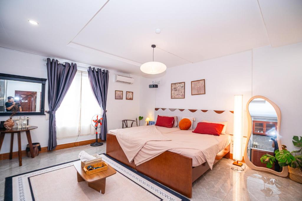 Ένα ή περισσότερα κρεβάτια σε δωμάτιο στο Katka Hotel River 2 Hai Phong