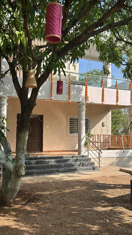 Το κτήριο όπου στεγάζεται  η βίλα