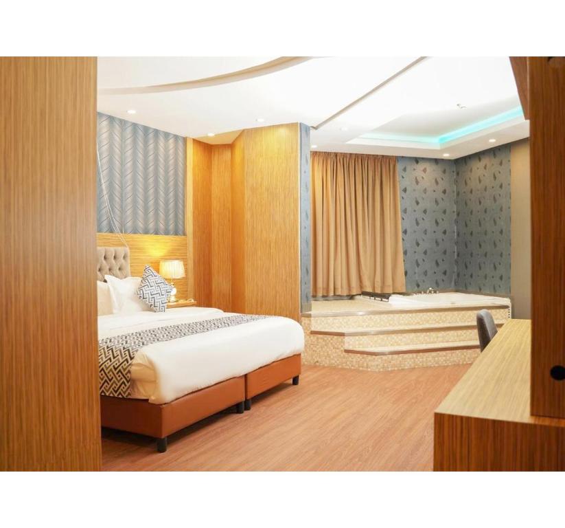 PALETTE LUXURY MAS HOTEL