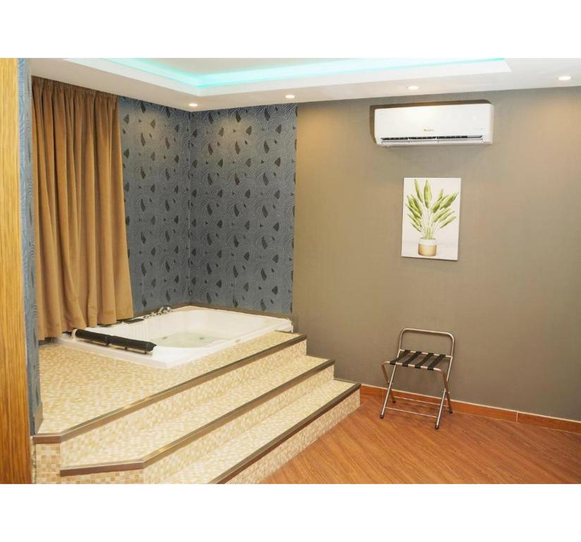 PALETTE LUXURY MAS HOTEL