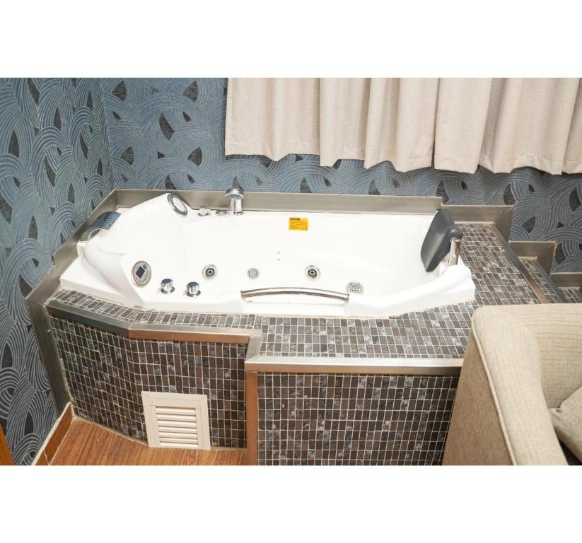 PALETTE LUXURY MAS HOTEL