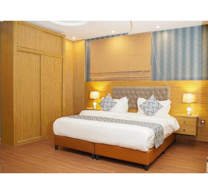 PALETTE LUXURY MAS HOTEL