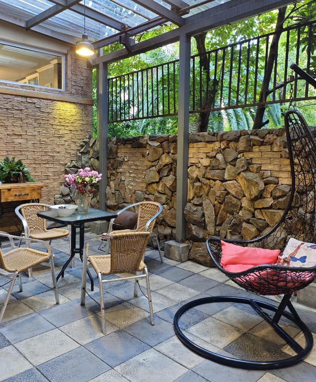 Jardí fora de M55 Studios