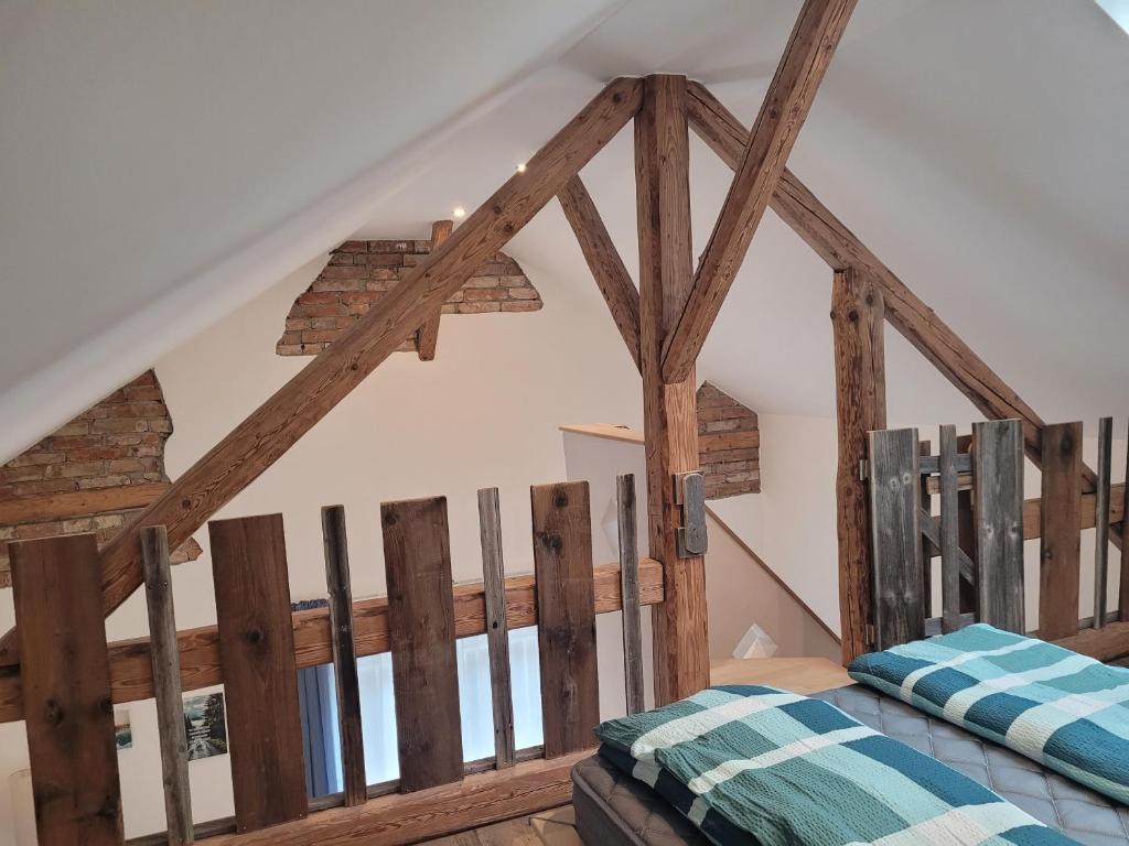 Postel nebo postele na pokoji v ubytování Ferienwohnung Lindenblüte