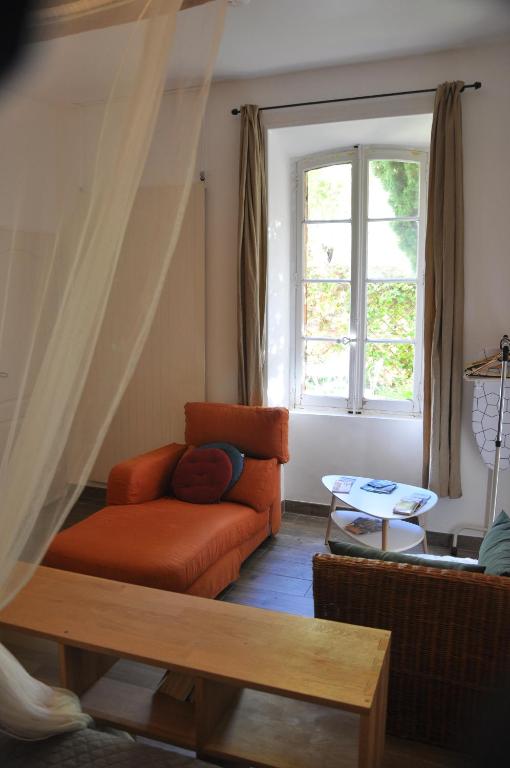 location studio meublé avec jardin - Апартаменты с 1 спальней