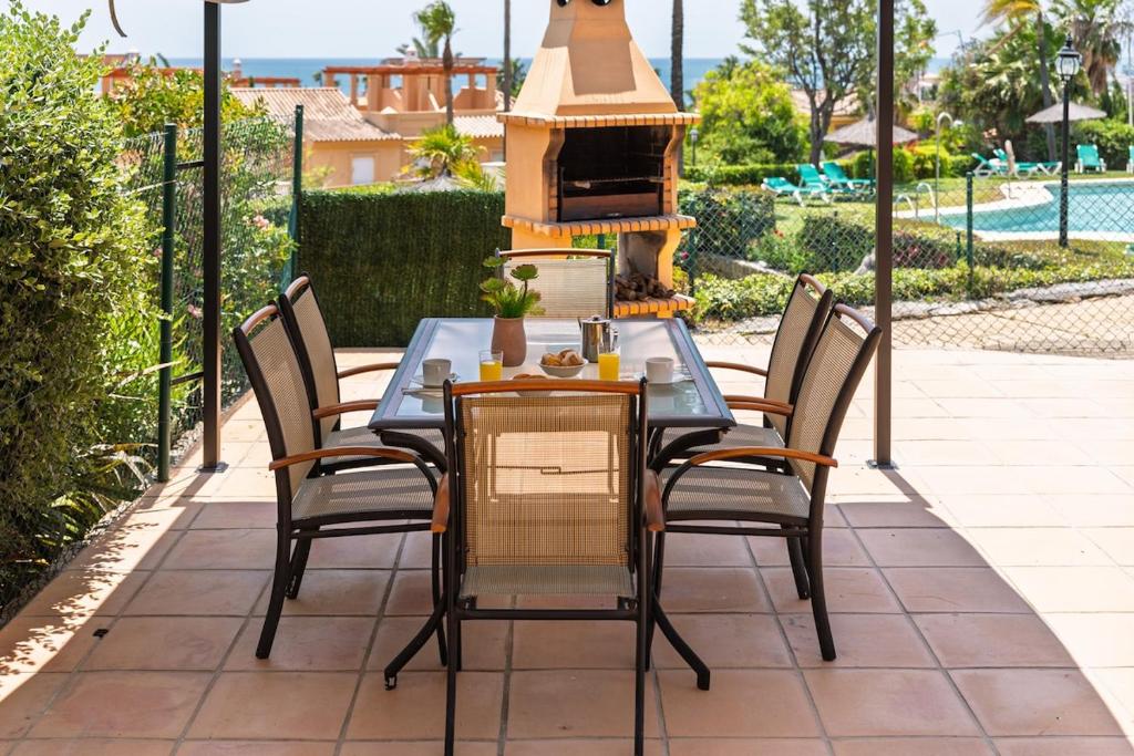 Μπαλκόνι ή βεράντα στο Townhouse with ocean views, BBQ, elevator, padel and pool - COSTA GALERA PARK 25