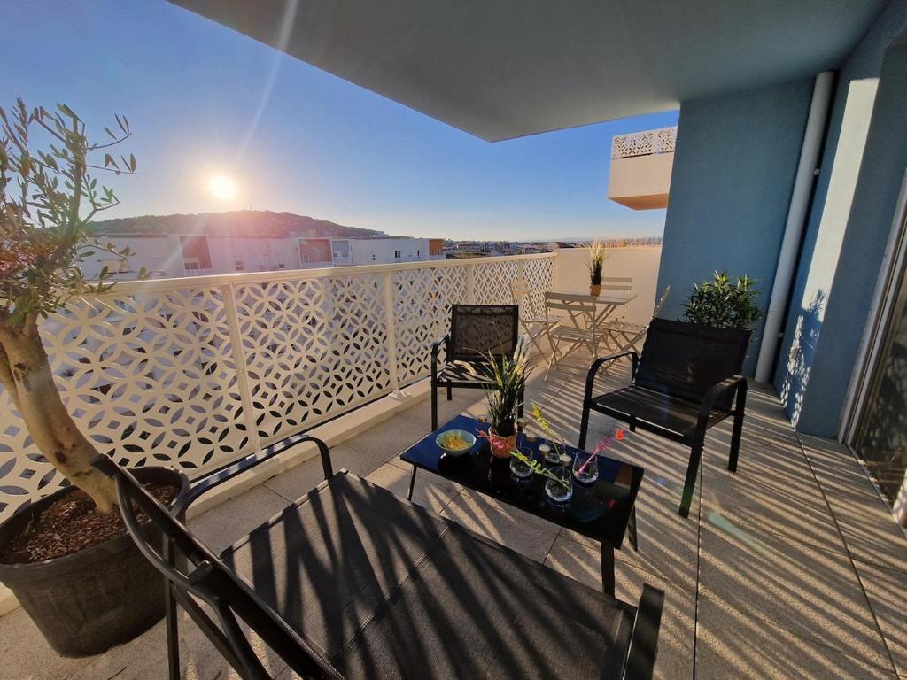 LE SAINT CLAIR, Superbe Appartement Neuf, Terrasse, Vue Mer, Parking Climatisation