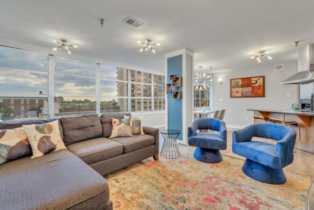 Χώρος καθιστικού στο Savannah Skyline